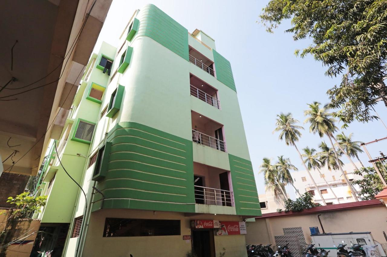 Oyo 6274 Hotel Janaki Residency Puri Exterior foto