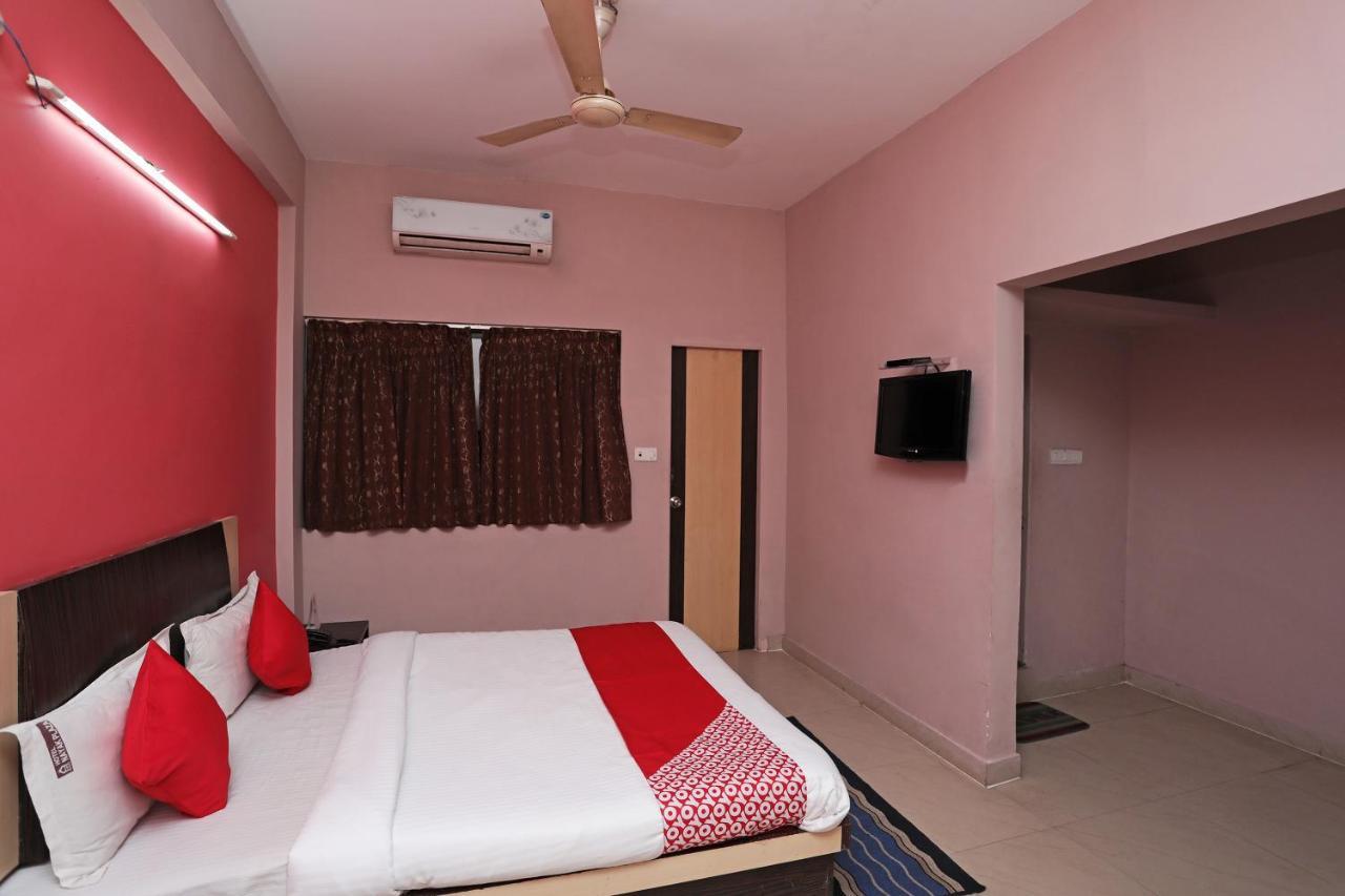 Oyo 6274 Hotel Janaki Residency Puri Exterior foto