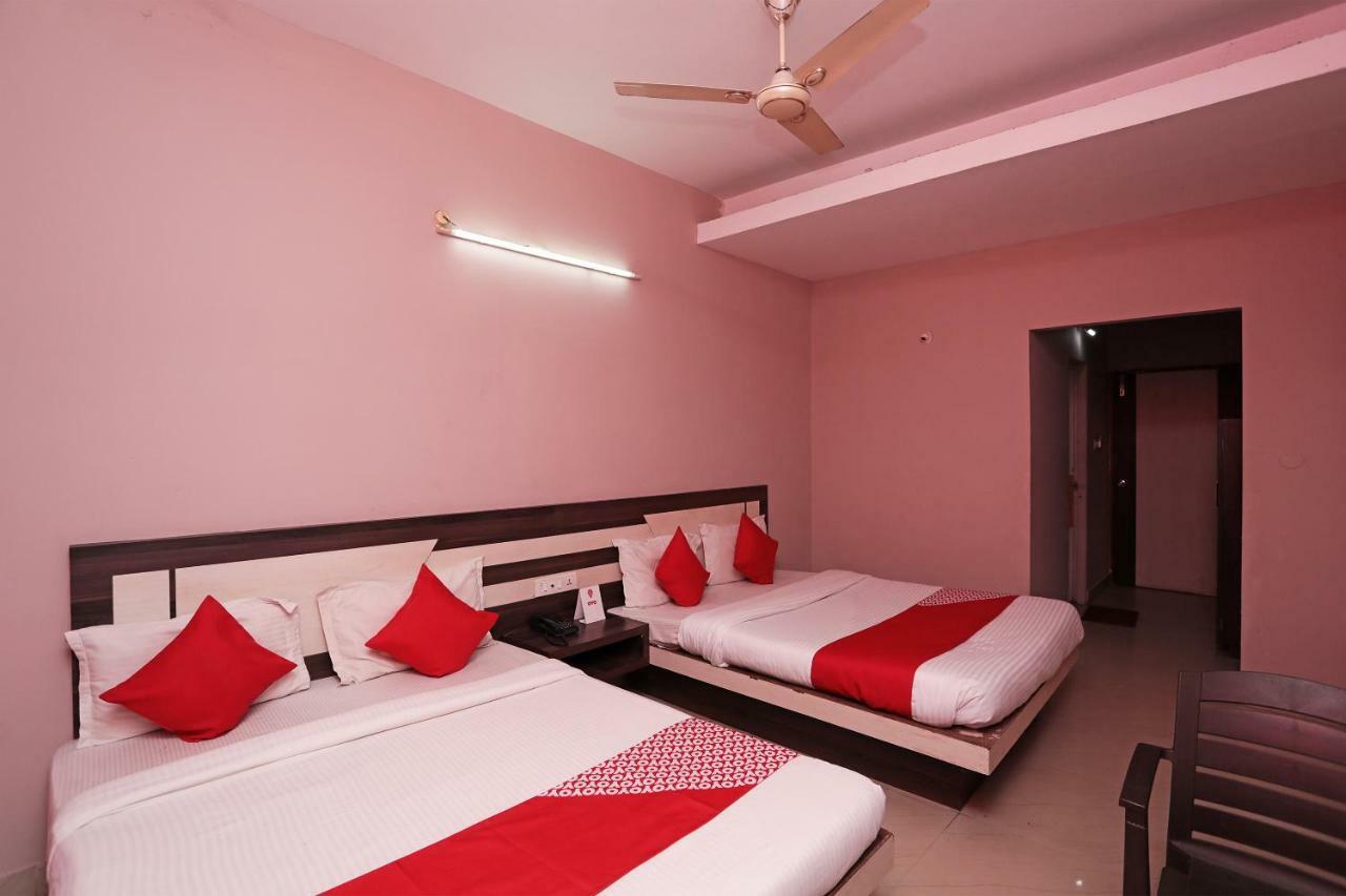 Oyo 6274 Hotel Janaki Residency Puri Exterior foto